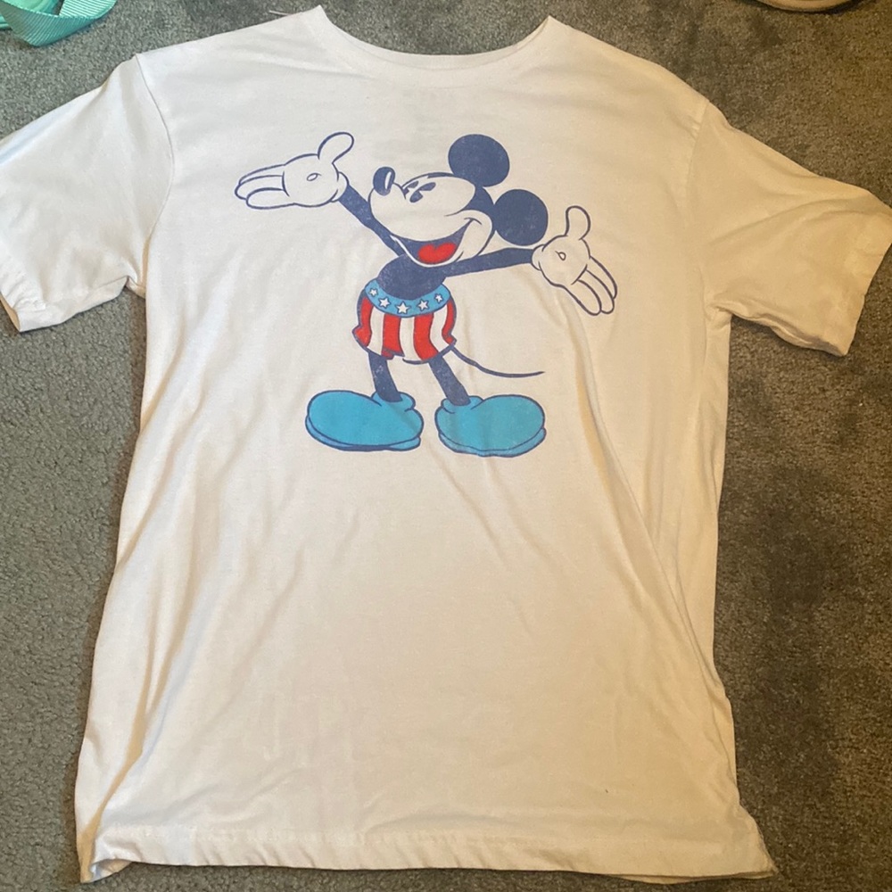 Disney Mickey patriotic tshirt